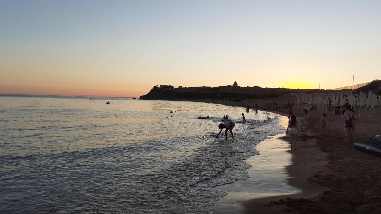 מרינלה דו סלינונטה Bahari Beachfront Aparthotel Selinunte מראה חיצוני תמונה