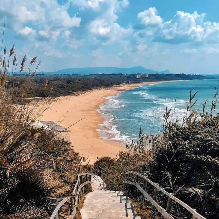 מרינלה דו סלינונטה Bahari Beachfront Aparthotel Selinunte מראה חיצוני תמונה