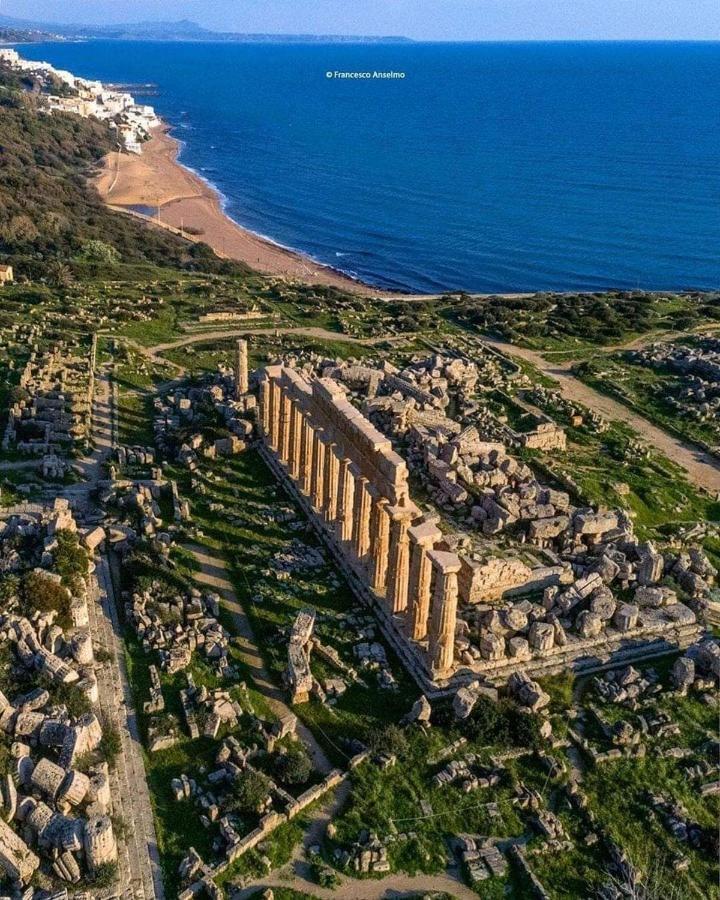 מרינלה דו סלינונטה Bahari Beachfront Aparthotel Selinunte מראה חיצוני תמונה